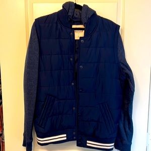 Hollister 2 tone hoodie jacket (L)